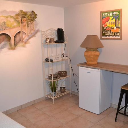 Bed and Breakfast Maison Sous Le Pont Meyras Екстер'єр фото