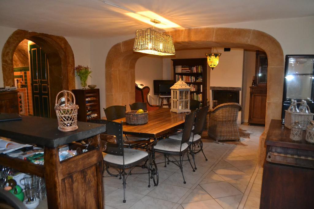 Bed and Breakfast Maison Sous Le Pont Meyras Екстер'єр фото