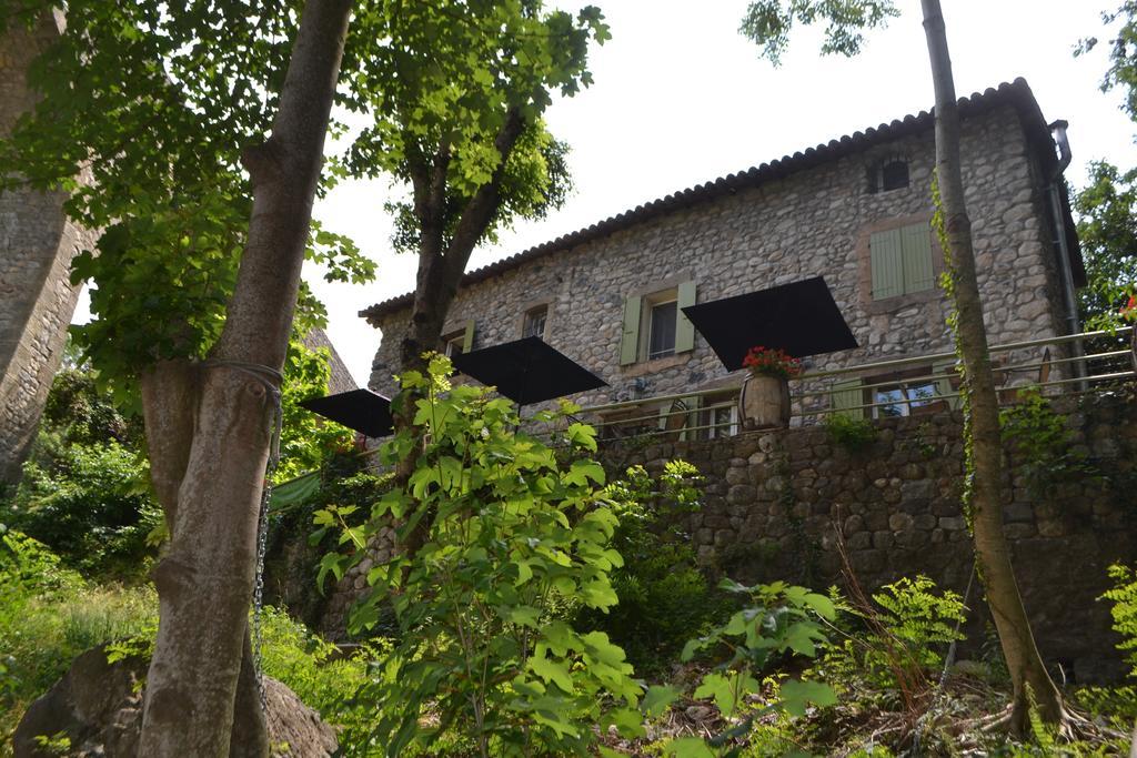 Bed and Breakfast Maison Sous Le Pont Meyras Екстер'єр фото