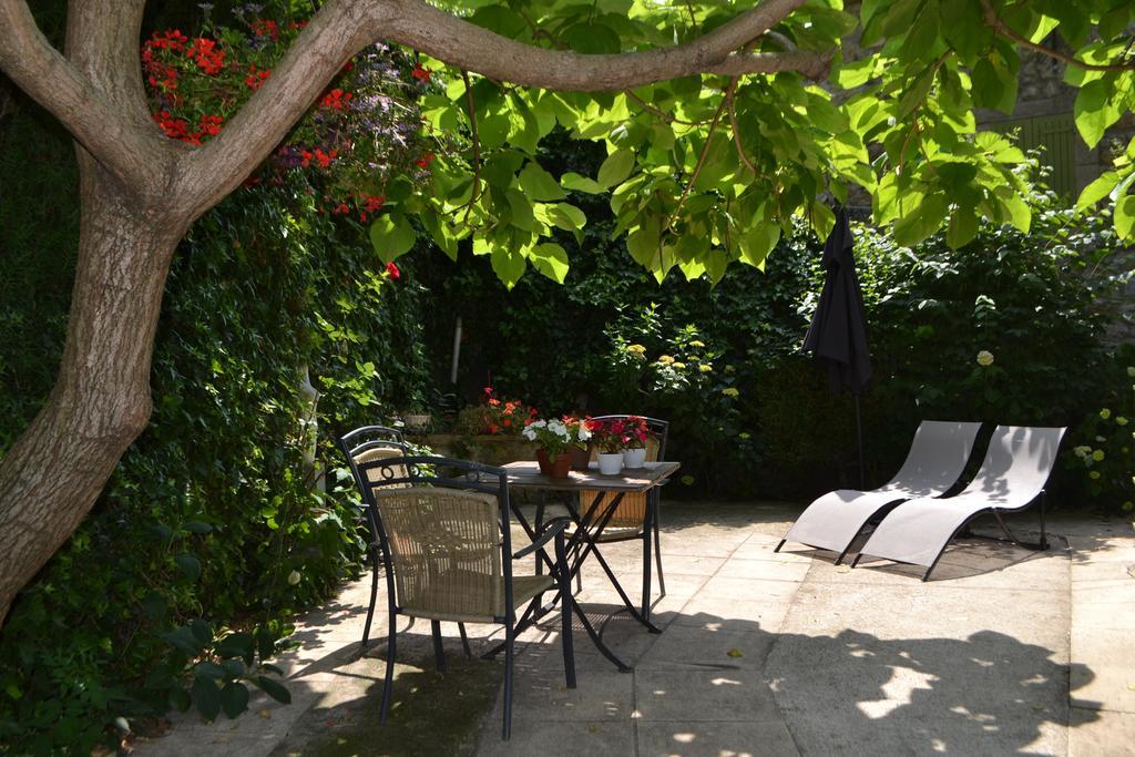 Bed and Breakfast Maison Sous Le Pont Meyras Екстер'єр фото