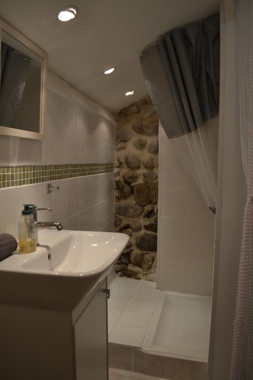 Bed and Breakfast Maison Sous Le Pont Meyras Екстер'єр фото
